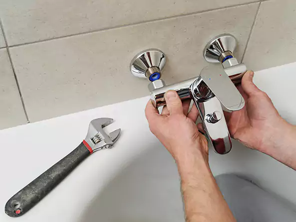 Why Choose Berea Plumbing for Bathtub Faucet Replacement in Berea, KY?